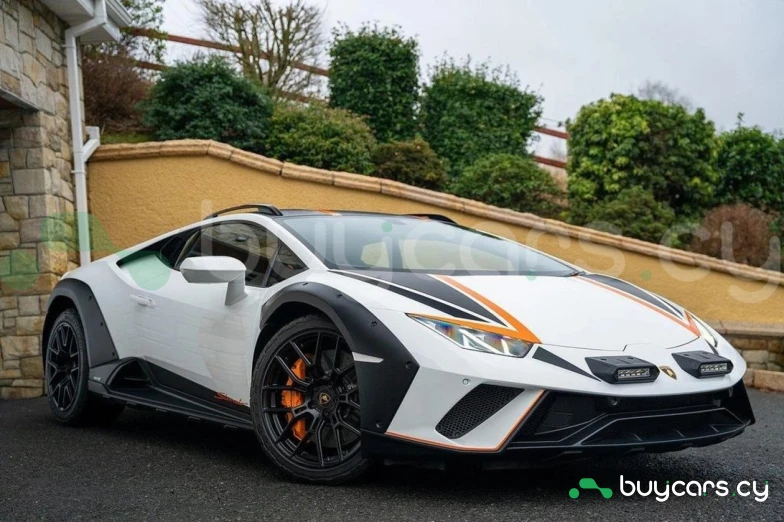 Lamborghini Huracan Белый