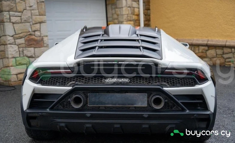 Lamborghini Huracan Белый