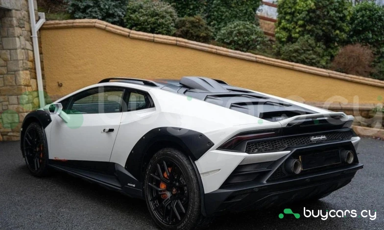 Lamborghini Huracan Белый