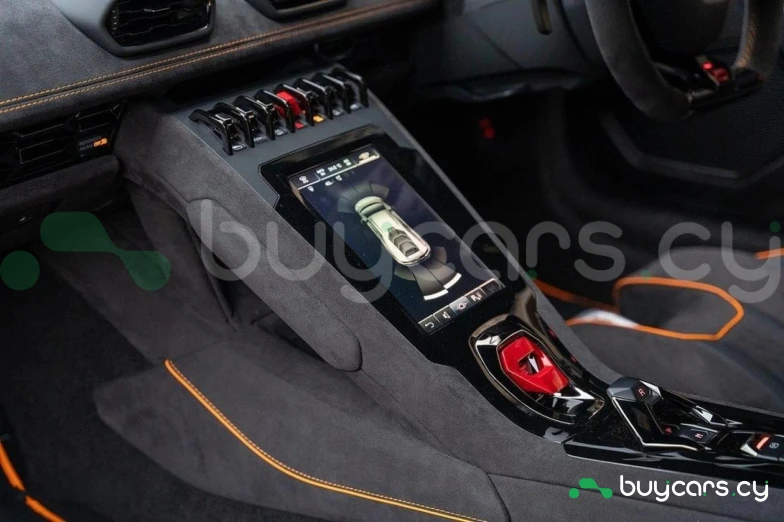 Lamborghini Huracan Белый