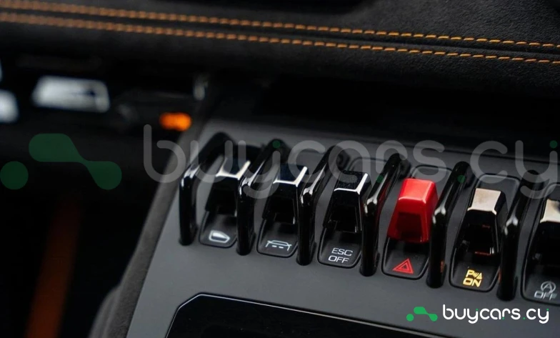 Lamborghini Huracan Белый