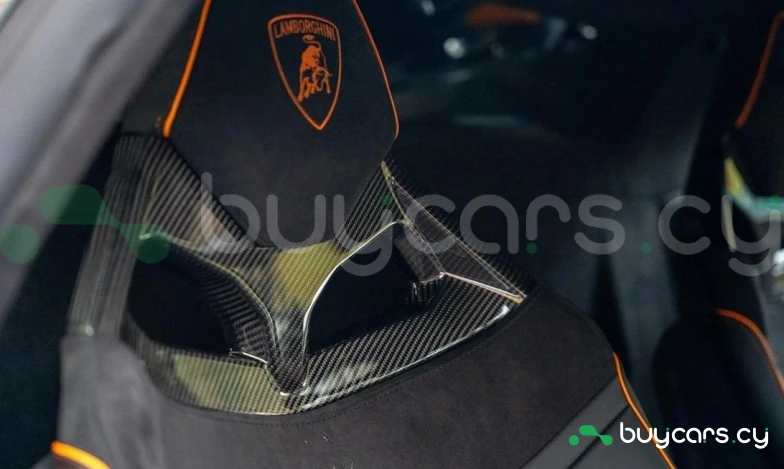 Lamborghini Huracan Белый