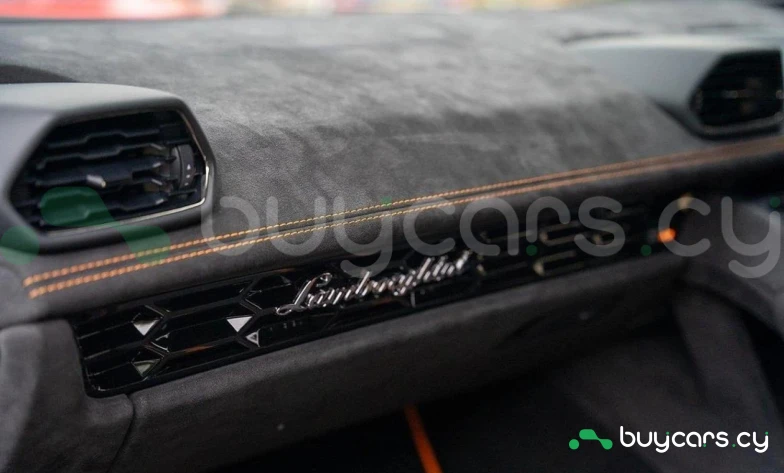 Lamborghini Huracan Белый