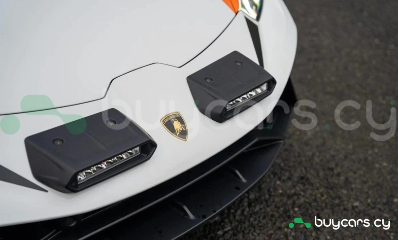Lamborghini Huracan Белый