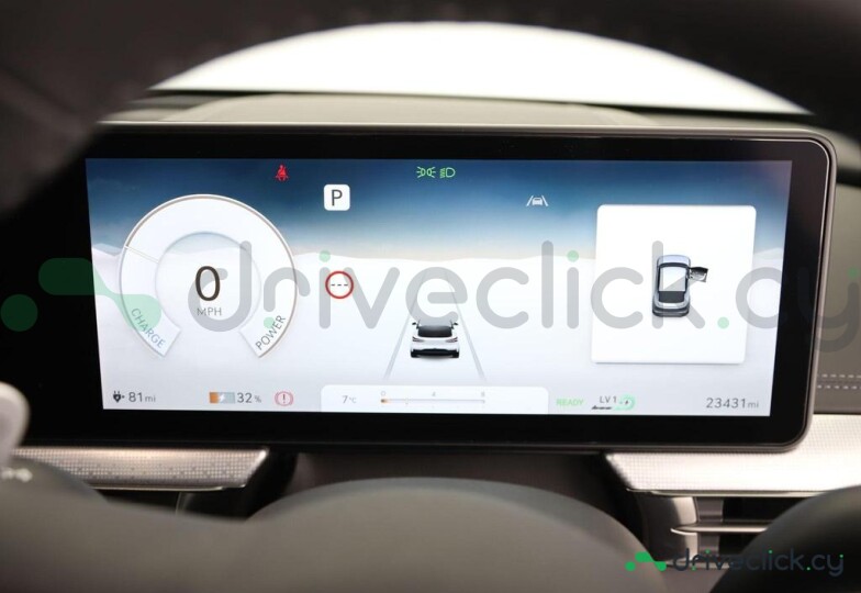Genesis GV60 Белый