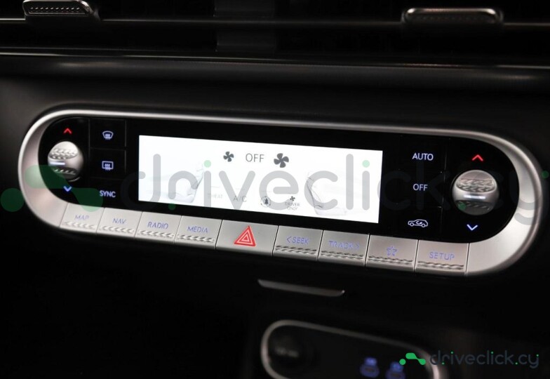 Genesis GV60 Белый
