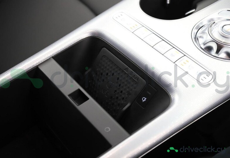 Genesis GV60 Белый