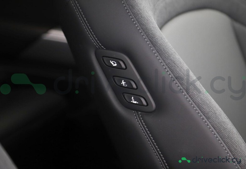 Genesis GV60 Белый