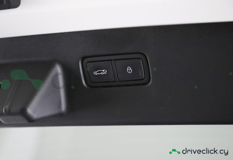 Genesis GV60 Белый