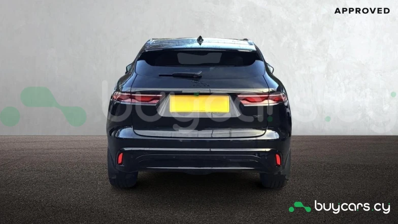Jaguar F-Pace Черный