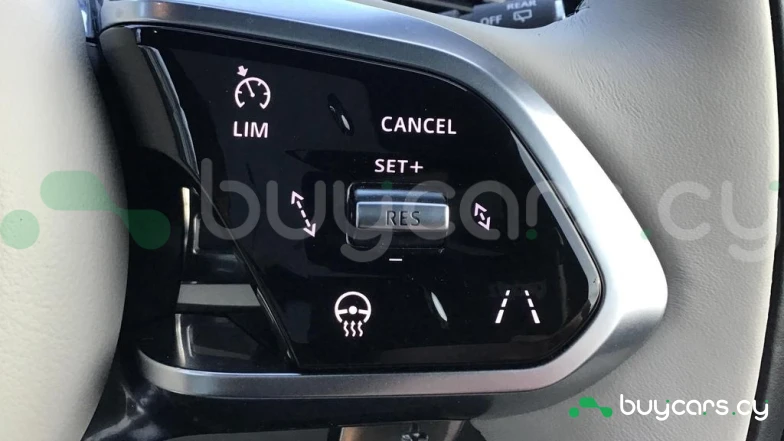 Jaguar F-Pace Черный