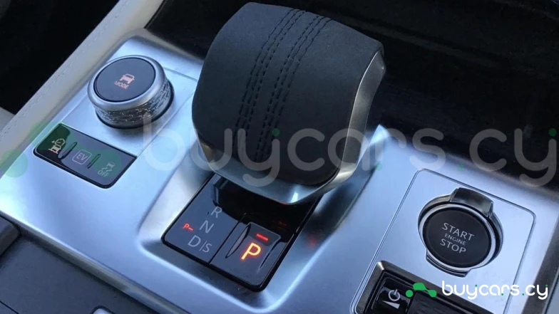 Jaguar F-Pace Черный