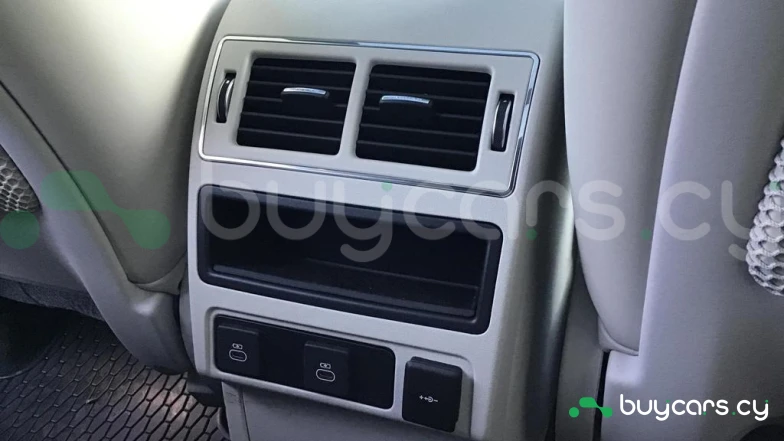 Jaguar F-Pace Черный