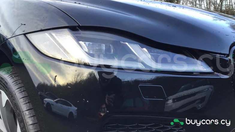 Jaguar F-Pace Черный