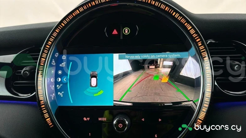 Mini Hatch Черный