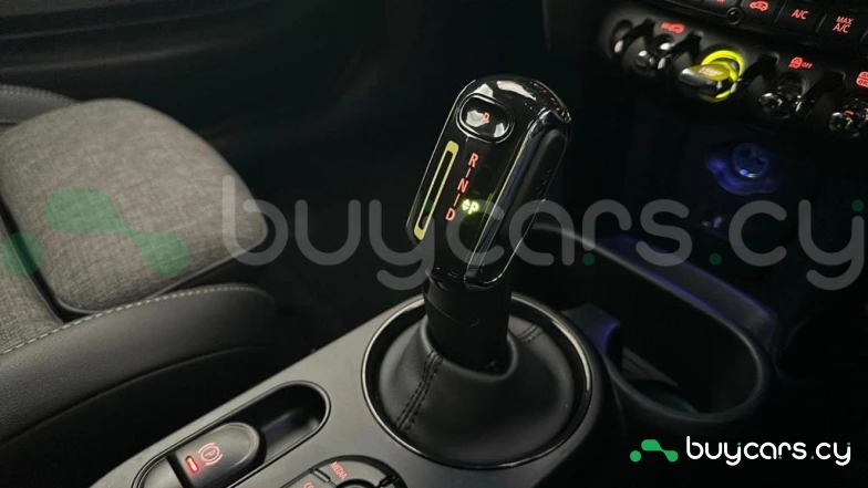 Mini Hatch Черный