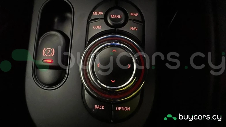 Mini Hatch Черный