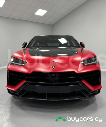 Lamborghini Urus Красный