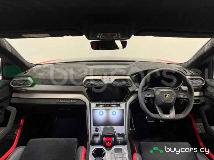 Lamborghini Urus Красный