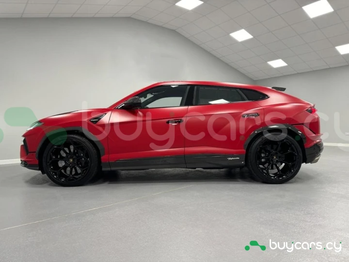 Lamborghini Urus Красный