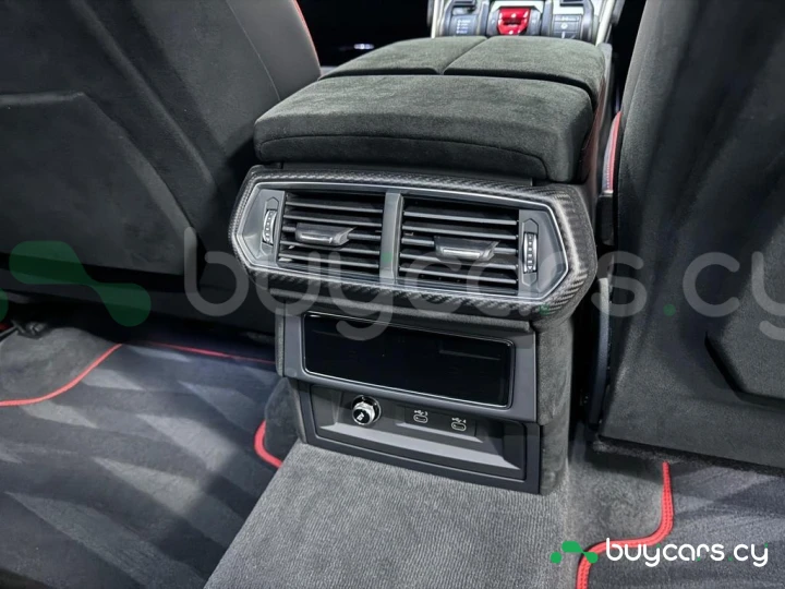 Lamborghini Urus Красный