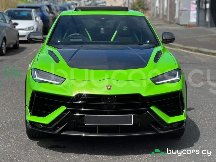 Lamborghini Urus Зеленый