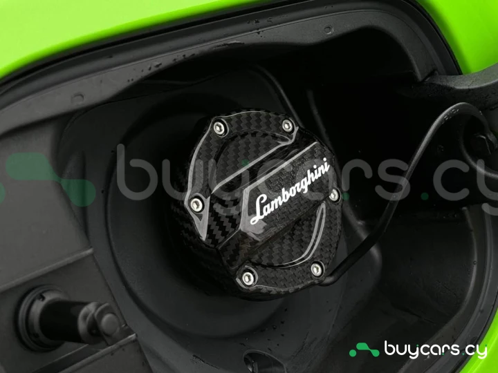 Lamborghini Urus Зеленый