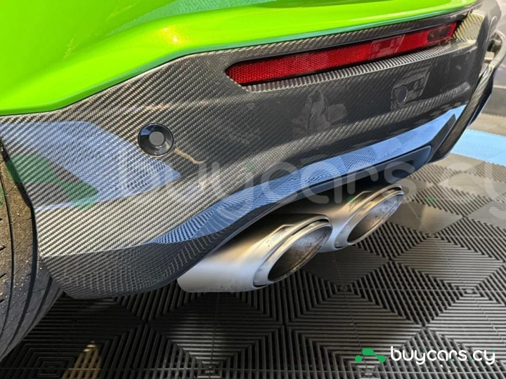 Lamborghini Urus Green