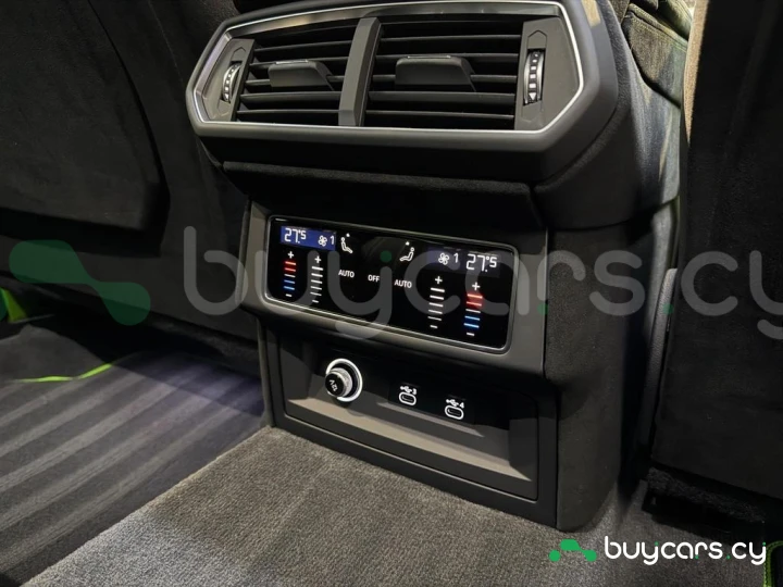 Lamborghini Urus Green