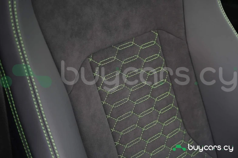 Lamborghini Urus Зеленый