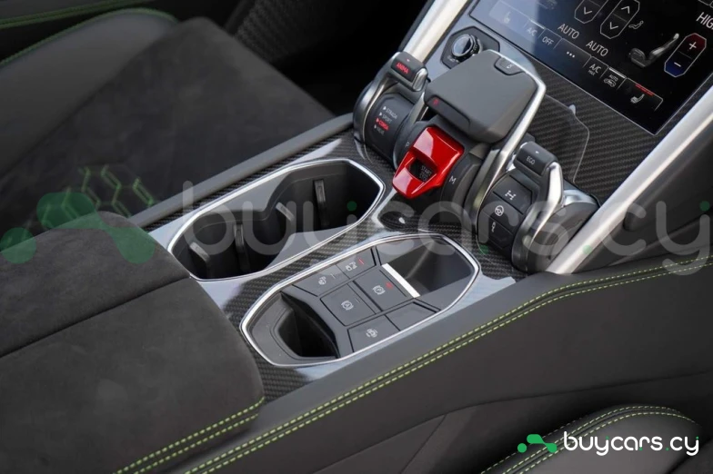 Lamborghini Urus Зеленый