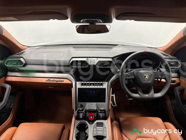 Lamborghini Urus Белый