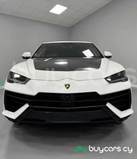 Lamborghini Urus Белый