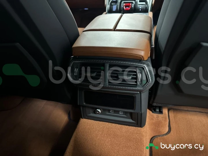 Lamborghini Urus Белый