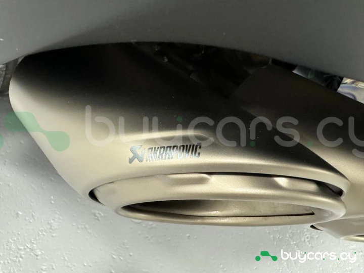 Lamborghini Urus Белый