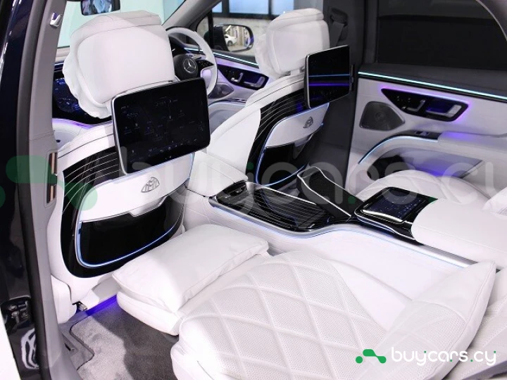 Mercedes EQS SUV Grey