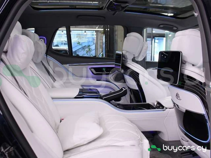 Mercedes EQS SUV Grey