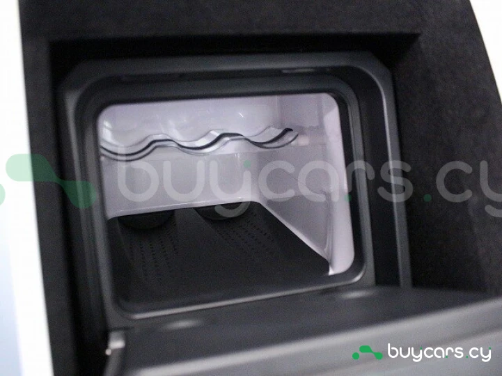 Mercedes EQS SUV Grey