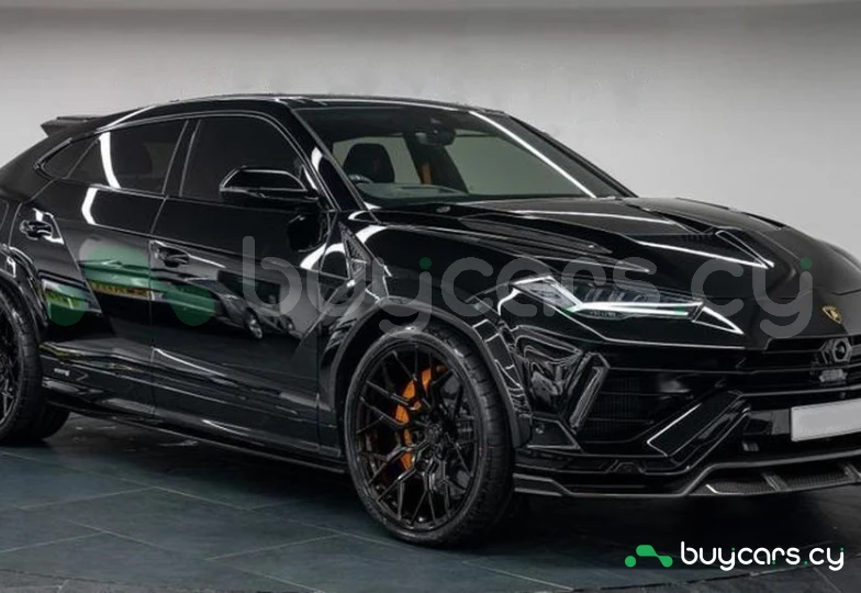 Lamborghini Urus Black
