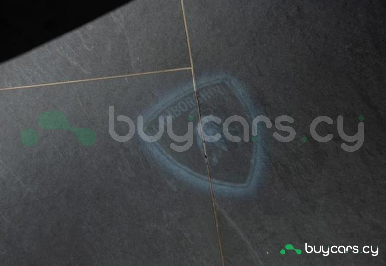 Lamborghini Urus Black