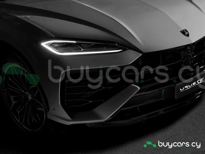 Lamborghini Urus Grey