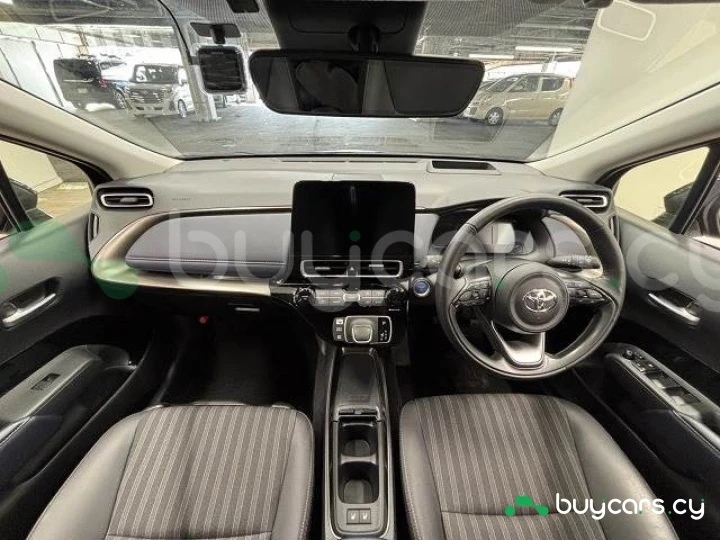 Toyota Aqua Черный