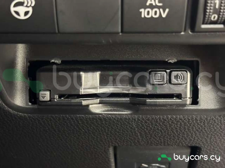 Toyota Aqua Черный