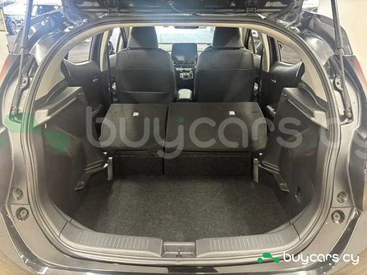 Toyota Aqua Черный