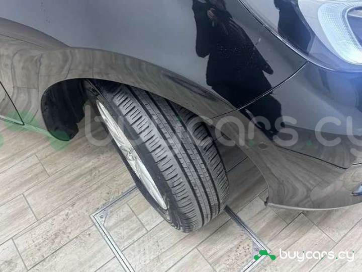 Toyota Aqua Черный