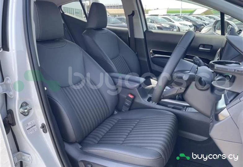 Toyota Aqua Белый