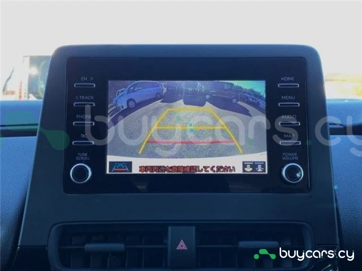 Toyota Aqua Белый