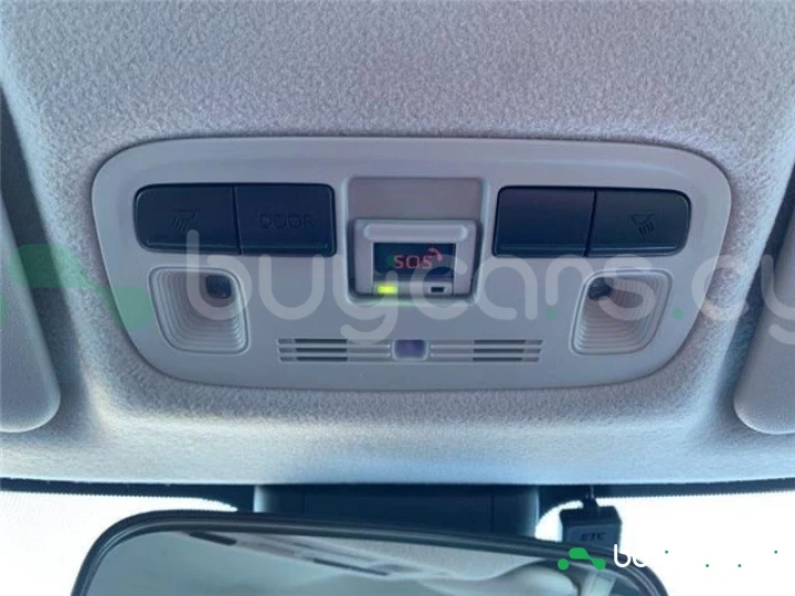 Toyota Aqua Белый