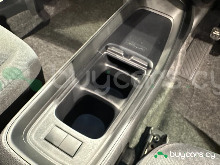 Toyota Aqua Синий