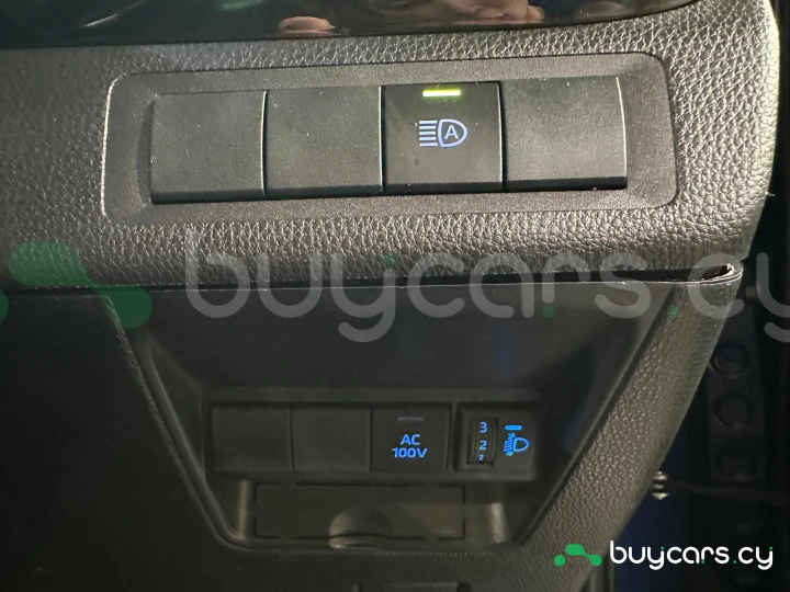 Toyota Aqua Синий